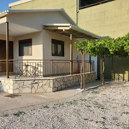 Дом отдыха Backyard *